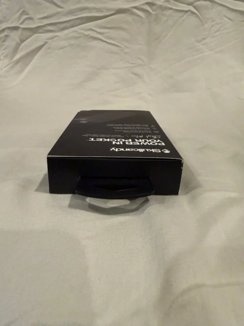 Skullcandy black stash